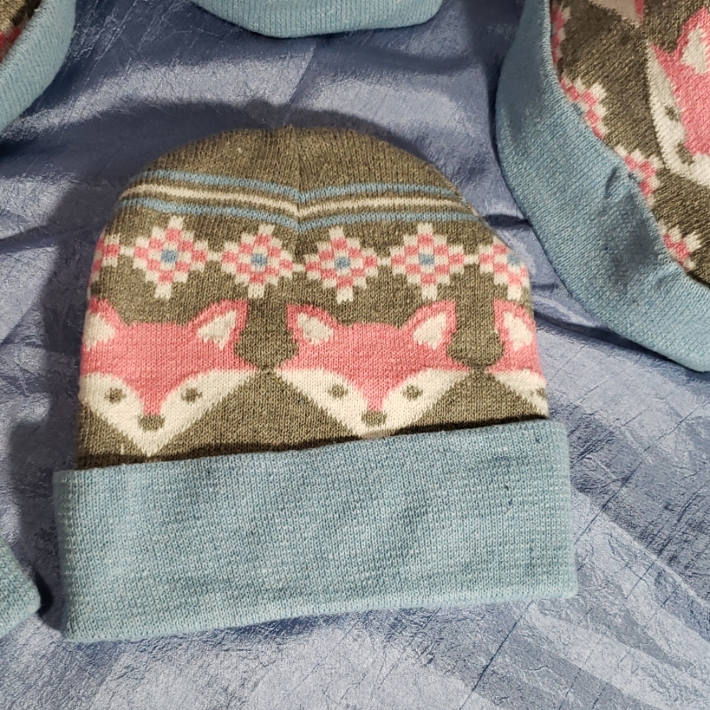 NWOT Foxy adult beanie or kids hat - Picture 2 of 4